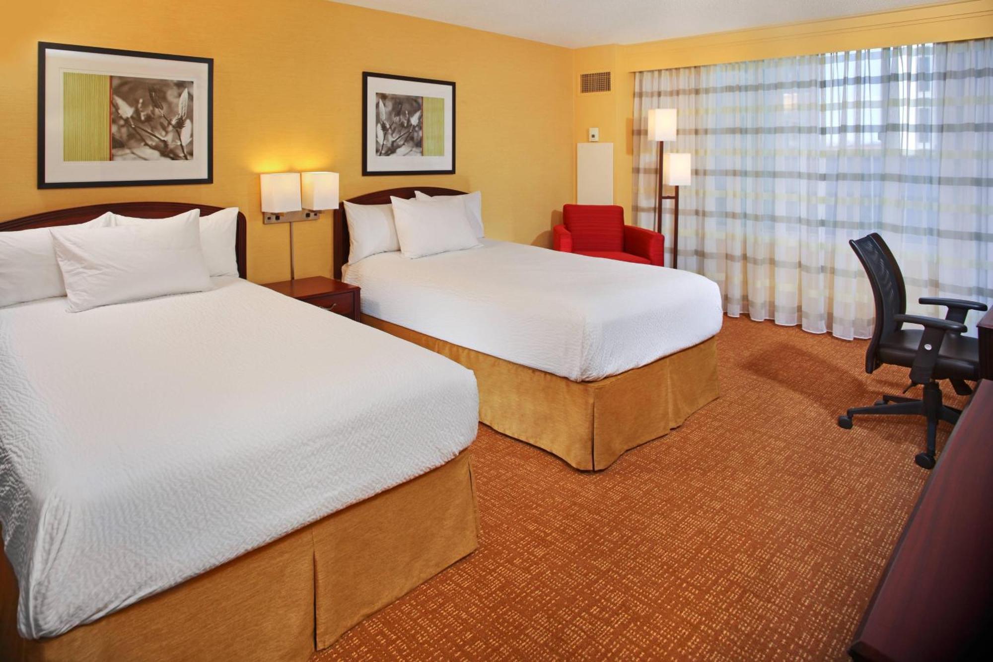 Courtyard By Marriott Baltimore Downtown/Inner Harbor Exterior photo